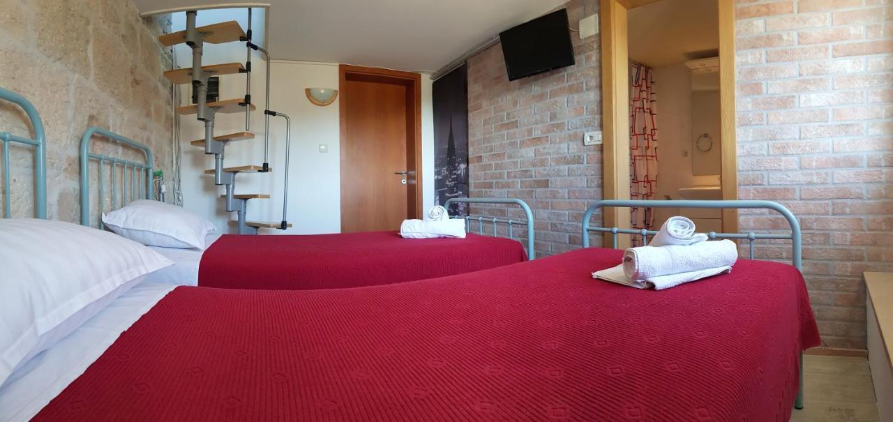 Holiday Home Gustirna Selca  Habitación foto